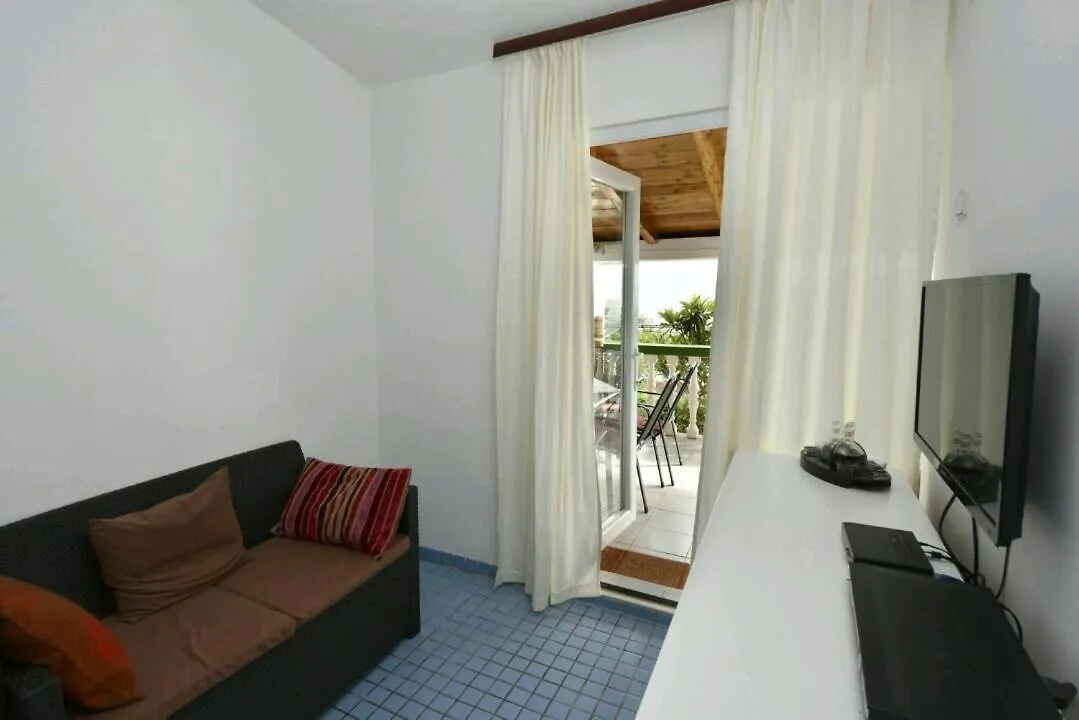 Apartman Zora Sukosan 0*,  Croatia